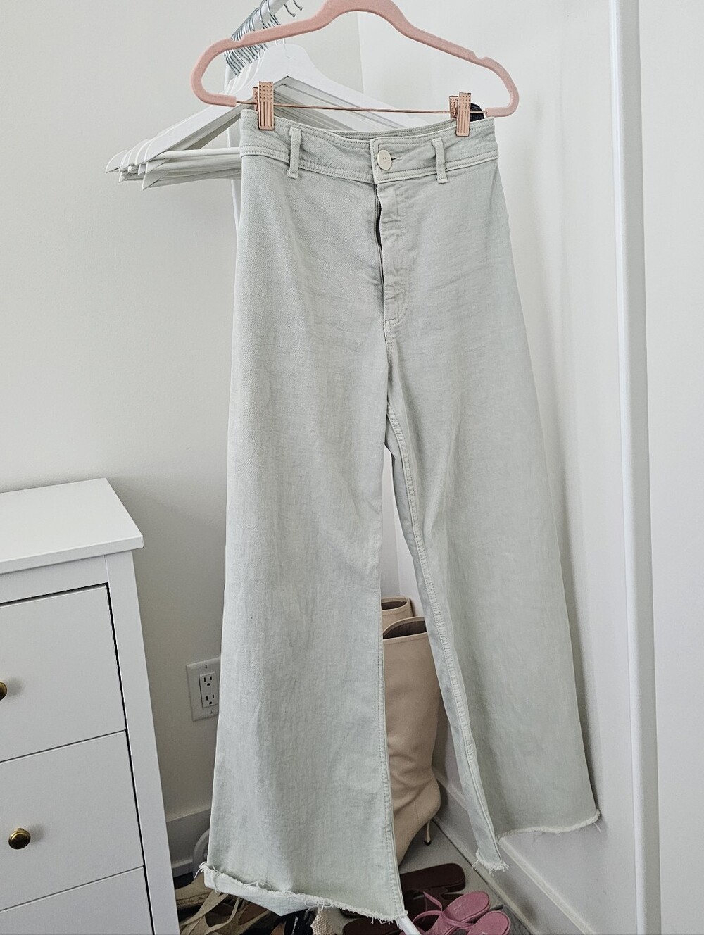 Zara Light Green Wide-Leg High-Rise Jeans